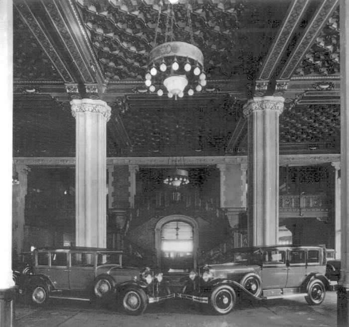 Don Lee Lobby