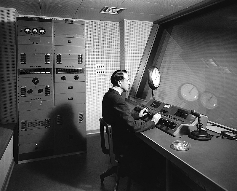  Control Rm. Image